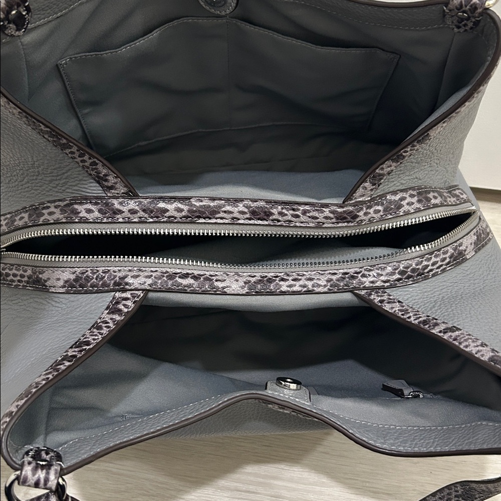Coach (EUC) Kristy Shoulder Bag in Granite & Snake Embossed Leather Trim - Picture 6 of 14
